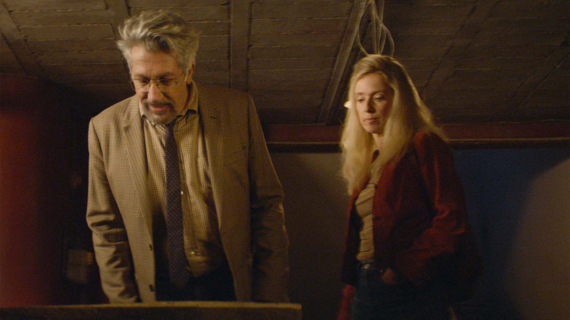 Filmrecensie: Incroyable mais vrai – Een tunnel naar tijd, illusie en absurditeit