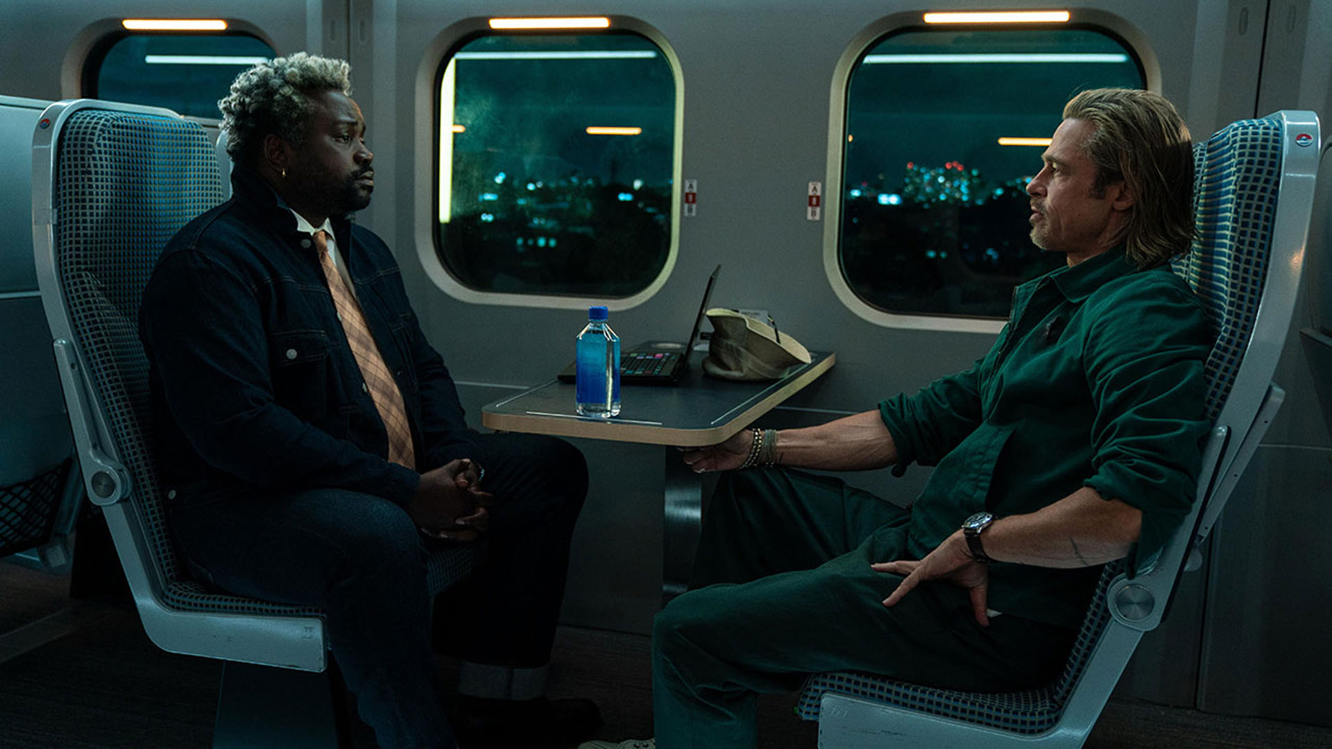 Filmrecensie: Bullet Train – Moordenaars, chaos en humor op topsnelheid