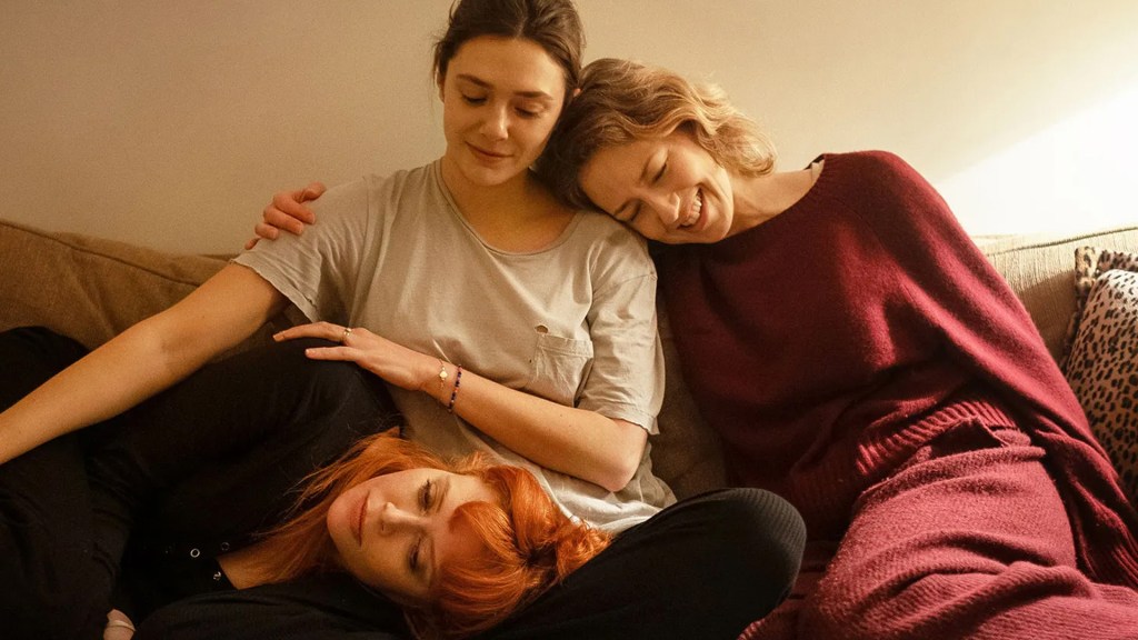 Carrie Coon, Natasha Lyonne en Elizabeth Olsen in His Three&nbsp;Daughters