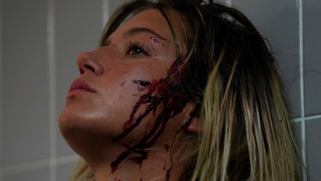 lao-02.jpg L'Amour Ouf