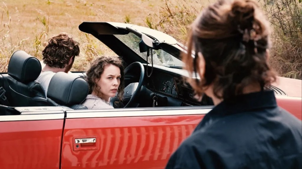 Filmrecensie: Miroirs No. 3 – Petzold laat het verleden&nbsp;spreken