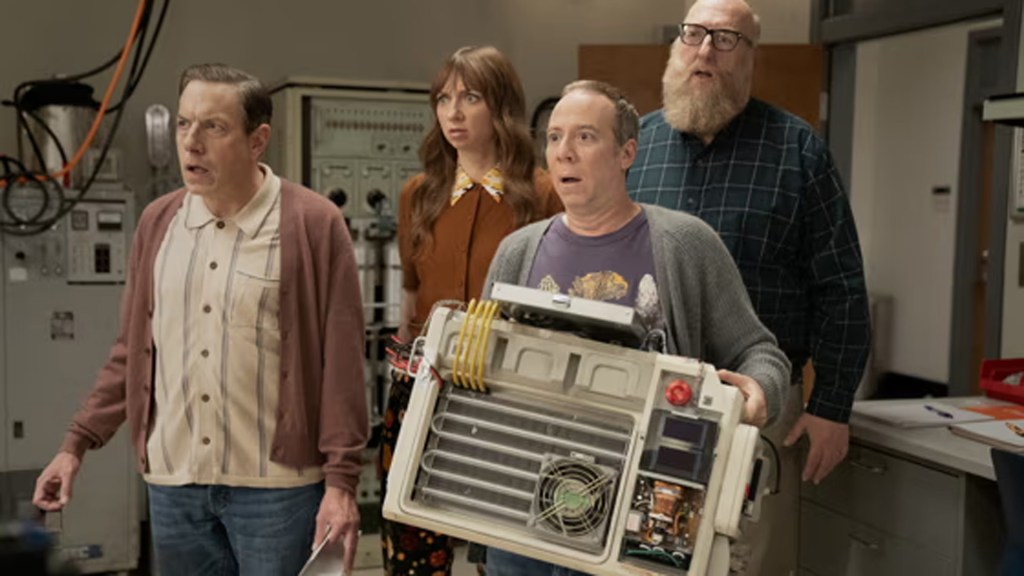 Eerste beelden onthullen nieuwe comedyserie Stuart Fails To Save The Universe